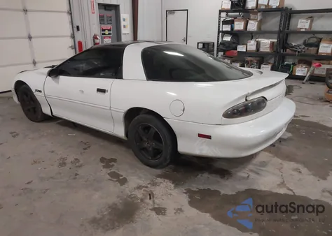 1995 Chevrolet Camaro Z28 из США, поврежденный, VIN 2G1FP22P0S2186418